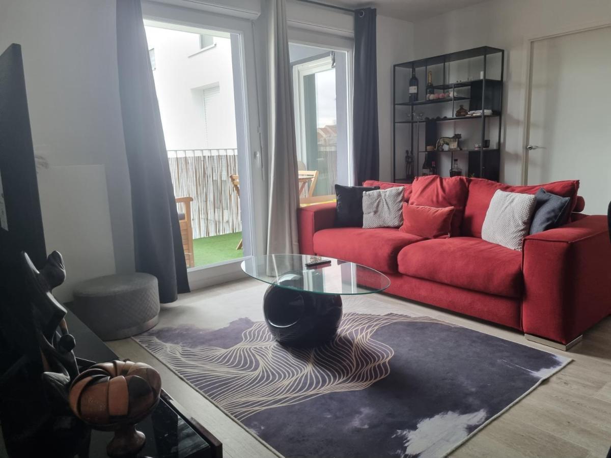 Appartement Cosy Et Equipe Meaux Bagian luar foto